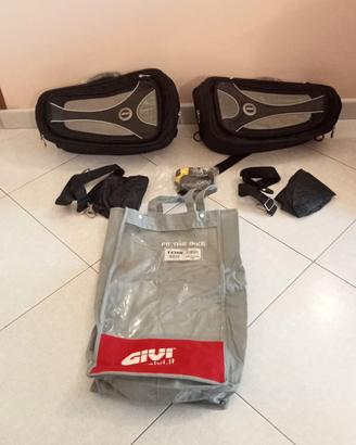 Due borse morbide per moto marca Givi
