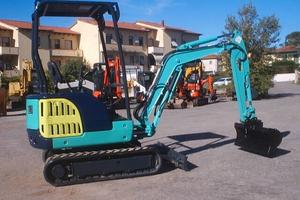 Miniescavatore usato IHIMER 19VXT