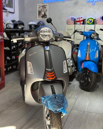 Piaggio GTS 300 Vespa gts 310 super sport 2025 pro