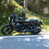 Moto Guzzi VII Stone 750