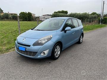 Renault Scenic Scénic 1.5 dCi 110CV Dynamique 7 po