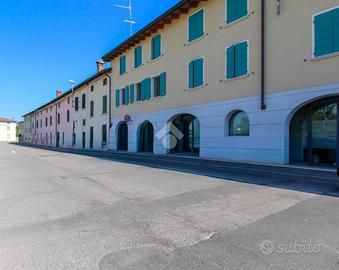 NEGOZIO A BASSANO BRESCIANO