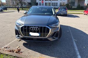 AUDI - Q3 - 40 TDI quattro S tr. S line edition