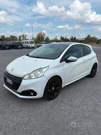 Peugeot 208 1.4 Hdi 68 CV 3 porte - look sportivo