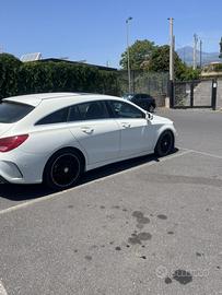 Mercedes Cla 200d shooting brake amg line