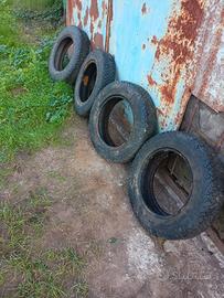 4 gomme chiodate neve/ghiaccio 