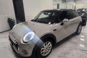 MINI Cooper 1.5 D 3 porte – Full Optional |