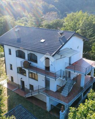 CASA INDIPENDENTE A VAL DI CHY