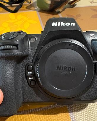 Nikon z8 - pari al nuovo
