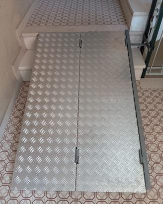 Rampa disabili pieghevole