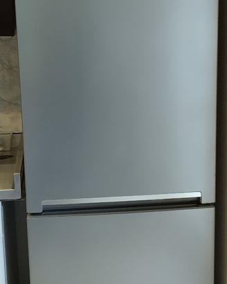 Frigorifero combinato Beko RCSA330K30SN usato
