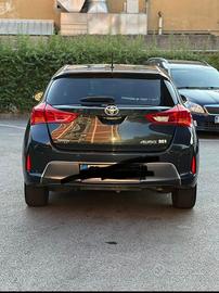 Toyota auris hybrid 1.8 del 2013