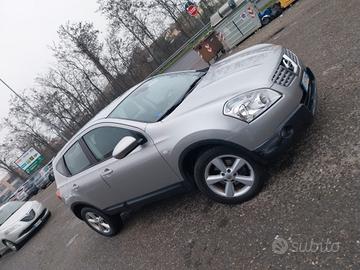 nissan Qashqai 2.0 2010