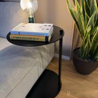 🖤 TAVOLINO LATERALE IN METALLO NERO – 100€