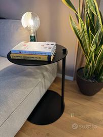 🖤 TAVOLINO LATERALE IN METALLO NERO – 100€