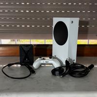 Xbox Serie S + charging station + hard disk da 1tb