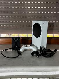 Xbox Serie S + charging station + hard disk da 1tb