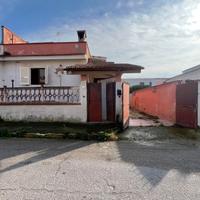 Rif. 491 ischitella 98.000,00 - porzione di villa