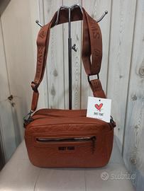 tracolla Sweet Years