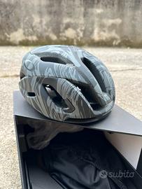 Casco bici OAKLEY Aro5 NUOVO