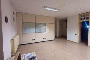 NEGOZIO A CARAVAGGIO