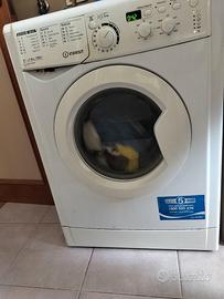 Lavatrice indesit