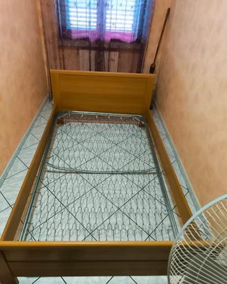 Testata letto da una piazza e mezza legno con rete