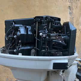 Motore fuoribordo Evinrude 2T 90CV. Ocean Pro