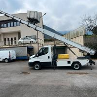IVECO DAILY 35S14 SCALA MOBILE BOCKER 33,5m