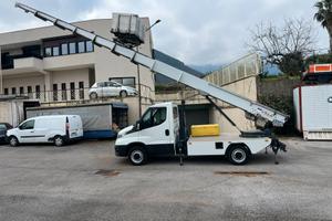 IVECO DAILY 35S14 SCALA MOBILE BOCKER 33,5m