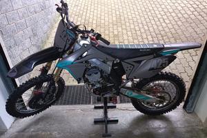 SUZUKI RMZ 250 4t 2016 ufficiale