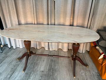 Tavolo in marmo