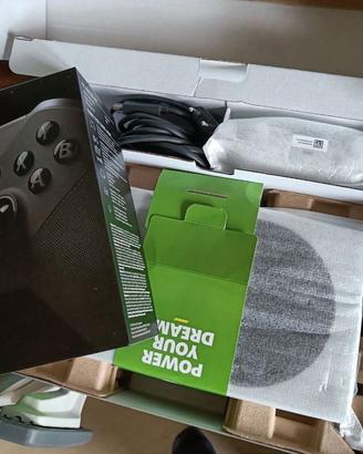 Xbox Series S 512GB + Elite Series 2 