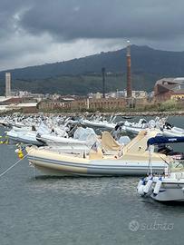 Gommone pronto alla Boa Revenger 24 225 Cavalli