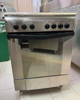 cucina 4 fuochi 