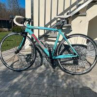 Bici da strada Bianchi Stelvio