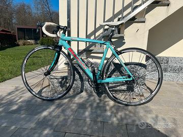 Bici da strada Bianchi Stelvio