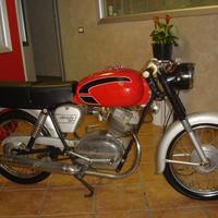 MOTOS-BIKES Moto Guzzi STORNELLO 125 CC