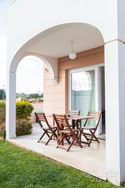 Villetta moderna con giardino, wifi, parcheggio