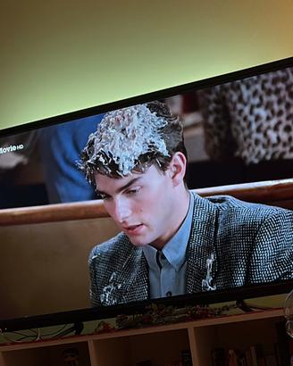 Tv led 4k akai 55 pollici