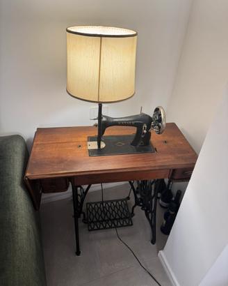 Lampada artigianale antiquariato singer