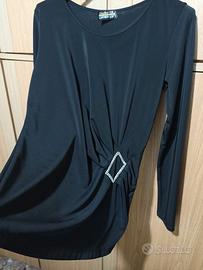 Elegante blusa con strass