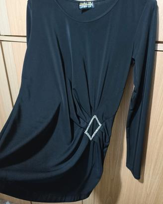 Elegante blusa con strass