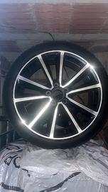 Set cerchi e gomme Mercedes -benz.