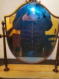 specchio da toilette