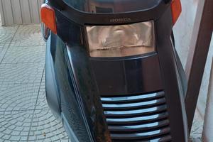  Honda CN 250.
