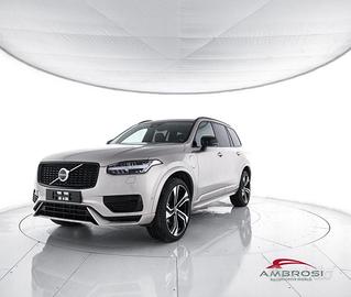 VOLVO XC90 T8 AWD Plug-in hybrid Elettrica/Benzi