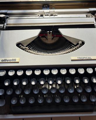 Macchina da scrivere Olivetti Tropical