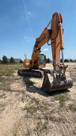 ESCAVATORE CINGOLATO HYUNDAI 210NLC-7