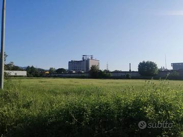 Terreno di 5000 m² a Terni